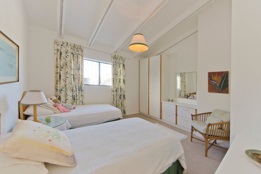 4 Bedroom Property for Sale in Leisure Isle Western Cape